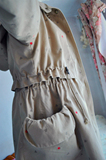 日单OLIVE卡其色修身加厚假两件撞色锚刺绣双层兜涂鸦小鸟风衣