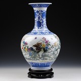景德镇陶瓷器礼品，仿古青花斗彩（花鸟）花瓶、赏瓶家居装饰摆件