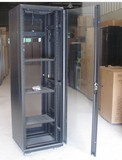 豪华网络机柜2米标准机柜加厚型42U黑色机柜网孔型同城送货