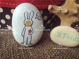 卡通兔子手绘石头画DIY彩绘手工艺品创意安东尼与不二兔 原始创意
