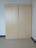 木制简易大衣柜。郑州租房家具，免费送货。