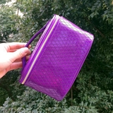 【特价】！超值哦！兰蔻紫色菱格化妆包/ 收纳包/手拎包 方便携带