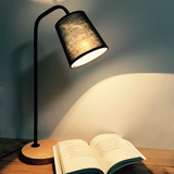 北欧宜家卧室床头台灯 LED学习书房儿童工作简约调光木艺台灯温馨