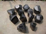 天然托玛琳电气石原石矿 黑碧玺 完整单尖单晶体 每个
