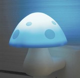 创意小蘑菇礼品LED小夜灯床头光控感应智能家居插电宝宝睡眠壁灯