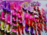 包邮特价芭芘娃娃通用配件时尚类玩具24双鞋子送手提袋两个