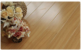 12cm强化复合木地板 仿实木亮光地板拥有与圣象大自然同等品质