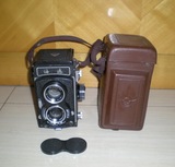 出上海产海鸥4B1型双镜头照相机（包老保真）