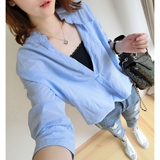 韩国显瘦夏季新款 粉蓝色清爽大V领中长款薄料衬衫女