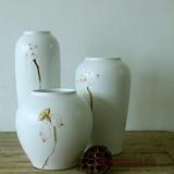 景德镇陶瓷花瓶手绘荷花现代时尚中式台面白花瓶三件套客厅摆件