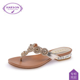 哈森/Harson 夏季休闲人造革夹趾圆头水钻凉拖鞋 方跟女鞋HM31412