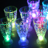 新款发光高脚杯 LED灯酒杯创意生日派对酒吧用品 发光小玩具批发