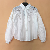 韩国夏季镂空刺绣蕾丝花朵性感长袖宽松衬衫女灯笼袖白色显瘦衬衣