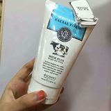 泰国皇牌scentio洗面奶代购卸妆保湿滋润Q10洗面奶孕妇可用