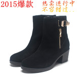 丽人达芙妮2015冬季新款女靴粗中跟低筒侧拉链短靴包邮1015607613