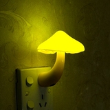 蘑菇灯小夜灯三头床头儿童创意卧室灯婴儿喂奶小壁灯变色感光LED