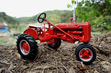 Farmall B 凯斯老拖拉机 仿真金属农用车模型玩具 美国ERTL 1:16