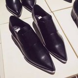 香港IT代购女士真皮布洛克英伦风鞋子尖头低跟粗跟黑平底单鞋乐福