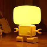 创意led机器人小夜灯 智能感应灯装饰灯声控灯卡通光控小夜灯 黄