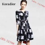 Koradior/珂莱蒂尔专柜正品代购气质五分袖修身中裙印花连衣裙