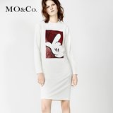 MO&Co.珠片绣卡通米奇手势圆领中长T恤连衣裙MA161SKT43 moco