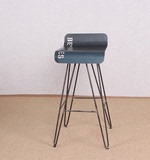 个性铁艺凳子铁皮坐板字母造型实木脚造型腿高个巴凳椅子