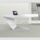白色钢琴烤漆书桌简约现代书桌定做几何形创意办公桌书桌定制定做