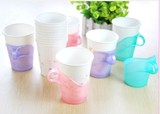 一次性纸杯托创意日用环保纸杯架 塑料杯托杯架单个 买一送一个