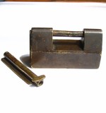 古玩杂项 包老包真 铜器 清代 “长孚”款 钥匙设计特殊 铜锁头*