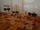 厂家直销眼镜陈列展示架，柜台实木眼镜展示支架，太阳镜展示道具