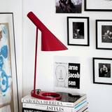 设计师北欧宜家现代简约创意美式阅读LED护眼办公客厅床头AJ台灯