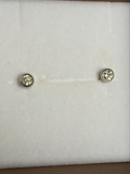 日本进口 Pt900铂金 0.30CT白色钻石 豆豆款耳钉