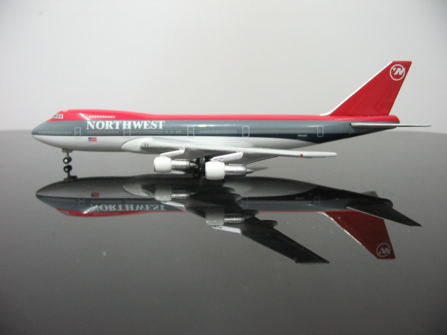 (schuco)starjets 1:500 美国西北航空 747 n641us 飞机模型