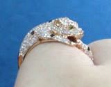 祥瑞福珠宝时尚豪华版豹头款戒指 天然白色钻石和黑色钻石祖母绿