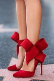 16性感单鞋红色超大蝴蝶结侧空高跟鞋脚环扣带尖头细跟结婚新娘鞋