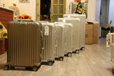 日默瓦rimowa标准登机箱topas系列银色旅行箱