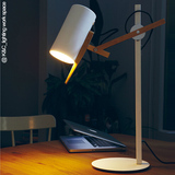 DJ_创意简约支架台灯北欧实木个性书房书桌阅读灯卧室床头灯led灯
