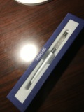 施华洛世奇水晶笔。。超可爱。。。全新转啊