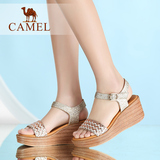 Camel/骆驼女鞋 时尚甜美 闪耀亮片水钻搭扣坡跟高跟凉鞋