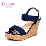 Daphne/达芙妮女鞋官方旗舰店2015夏新款正品防水台坡跟女凉鞋
