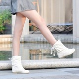 马丁靴靴子女春秋短靴低跟内增高学生女鞋子单靴韩版时尚女靴白色