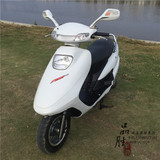 国产五羊本田豪迈公主踏板车125cc助力女装车燃油车摩托车