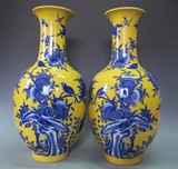 古董 收藏 古瓷器 大清康熙年制粉彩瓷器石榴花鸟花瓶一对 老瓷器