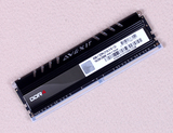 宇帷(AVEXIR)CORE系列 DDR4 2133 CL15 8GB 单条 蓝色LED呼吸灯