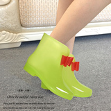 儿童时尚雨鞋透明果冻水鞋纯色可爱塑胶水靴宝宝防滑防水女童雨靴