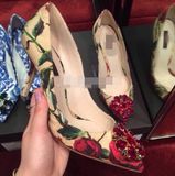 代购DG杜嘉班纳女鞋2015秋冬新款优雅玫瑰花朵镶钻尖头细跟高跟鞋