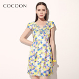 COCOON 2016夏新款正品甜美印花V领修身显瘦连衣裙232302051