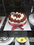 巴黎贝甜北京印象店 生日蛋糕 草莓盛宴 生日蛋糕北京免费送