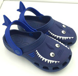 儿童鲨鱼拖鞋 男女童花园鞋洞洞鞋 卡通居家夏季轻便包头凉鞋包邮