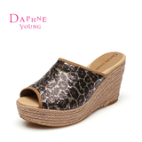 Daphne/达芙妮夏季正品 超高跟编织坡跟蛇纹鱼嘴女凉鞋1515303036